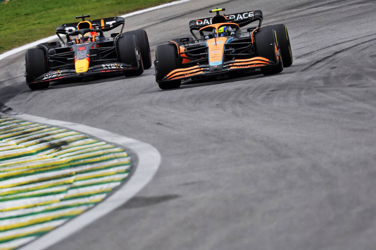F1 レッドブル・レーシングとマクラーレン