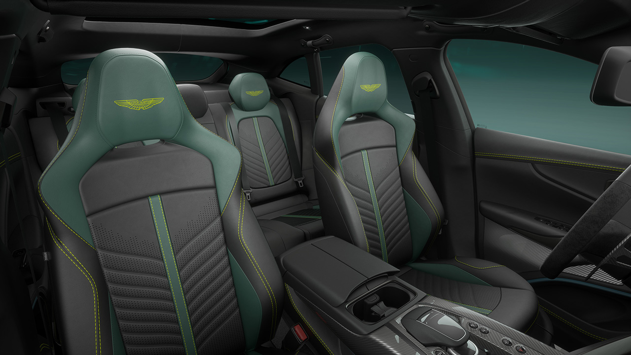 F1:アストンマーティン DBX707 AMR23エディション