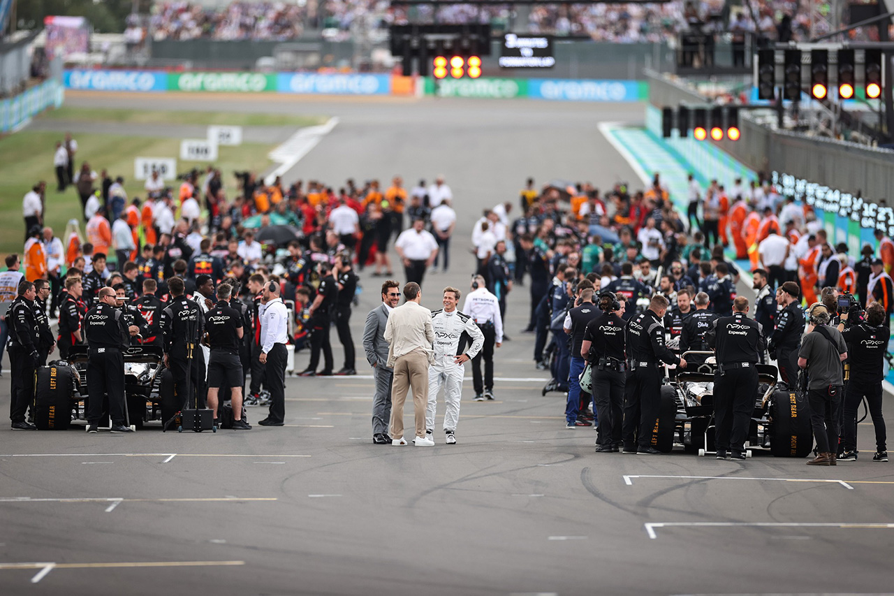 F1