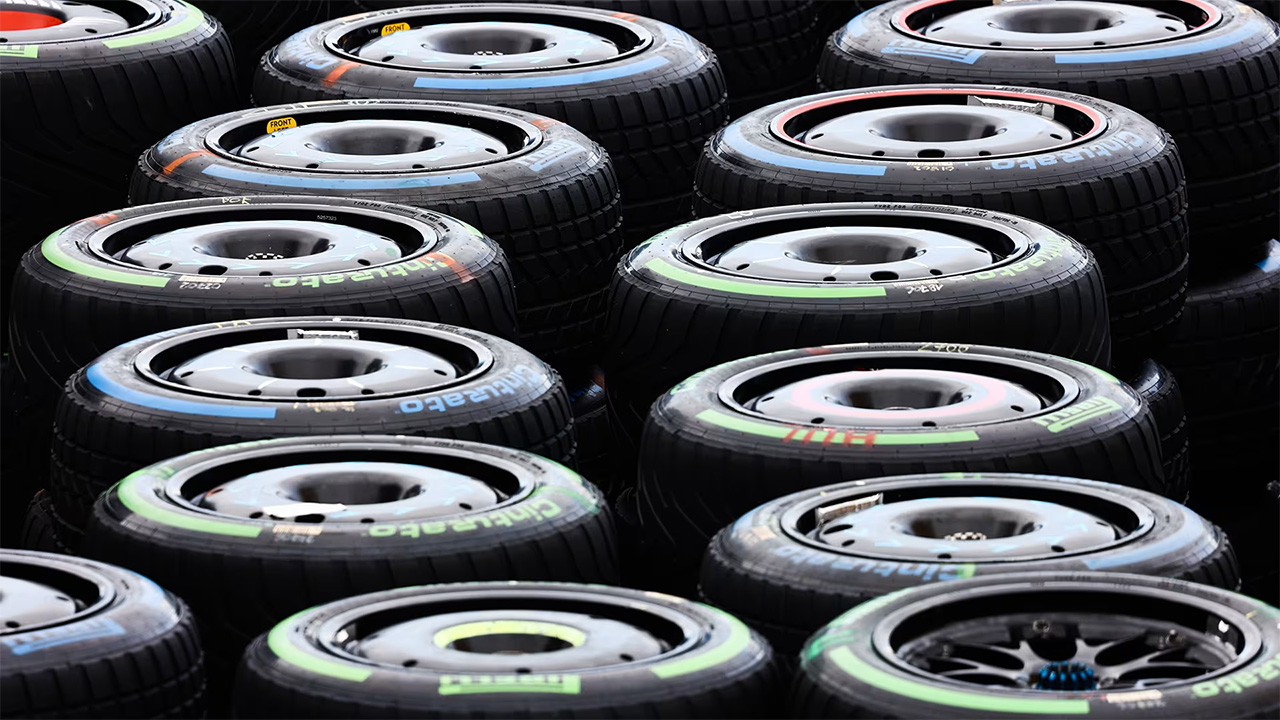 F1 タイヤ戦略も議論の対象に