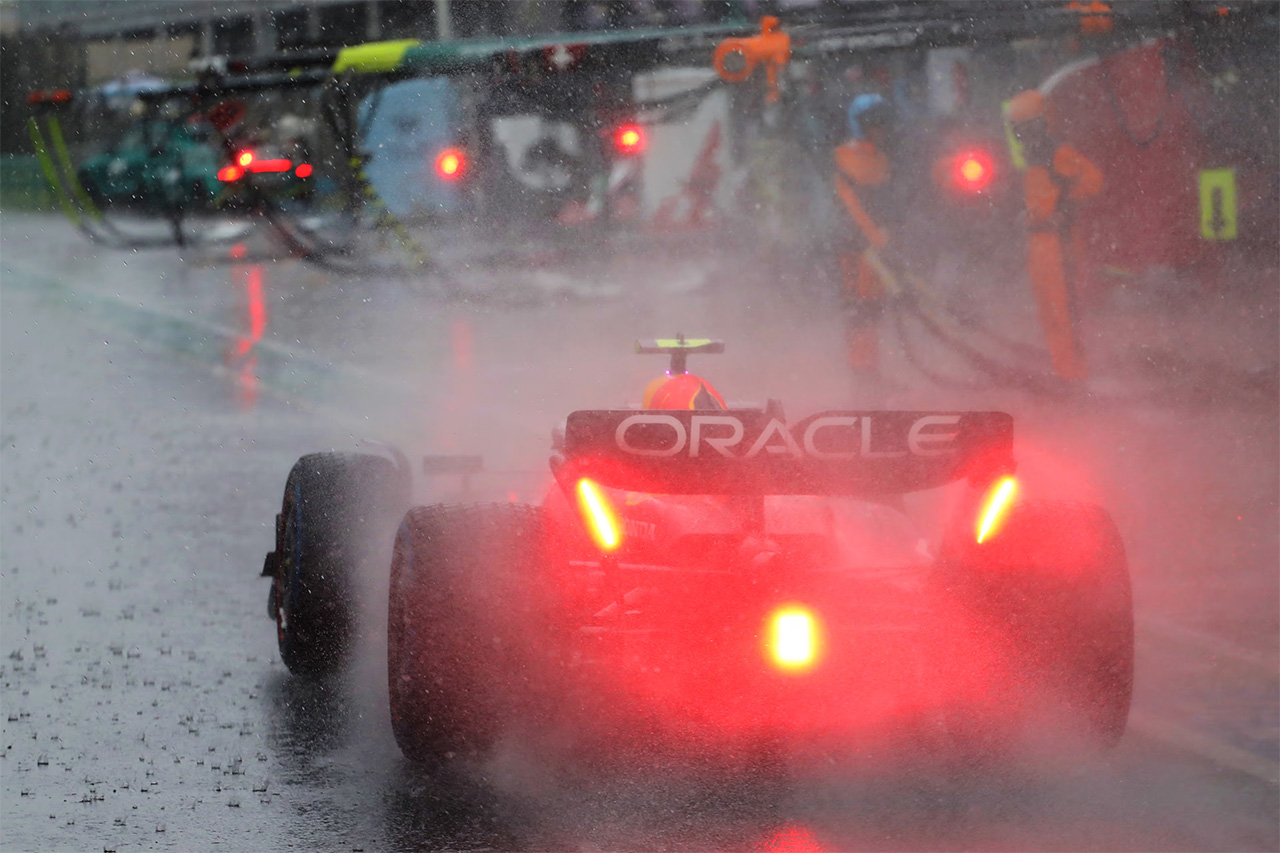 F1 雨天パッケージも言及