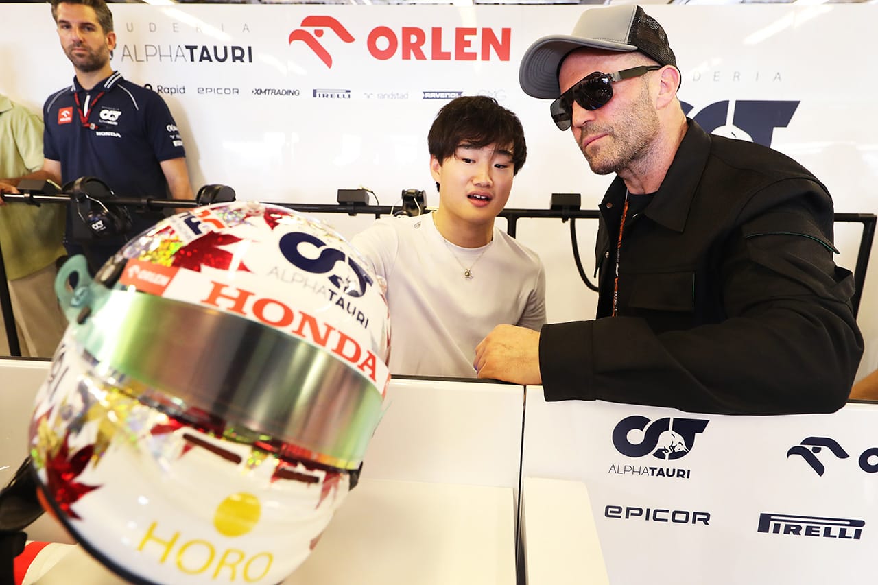 角田裕毅 ジェイソン・ステイサム F1 アブダビGP