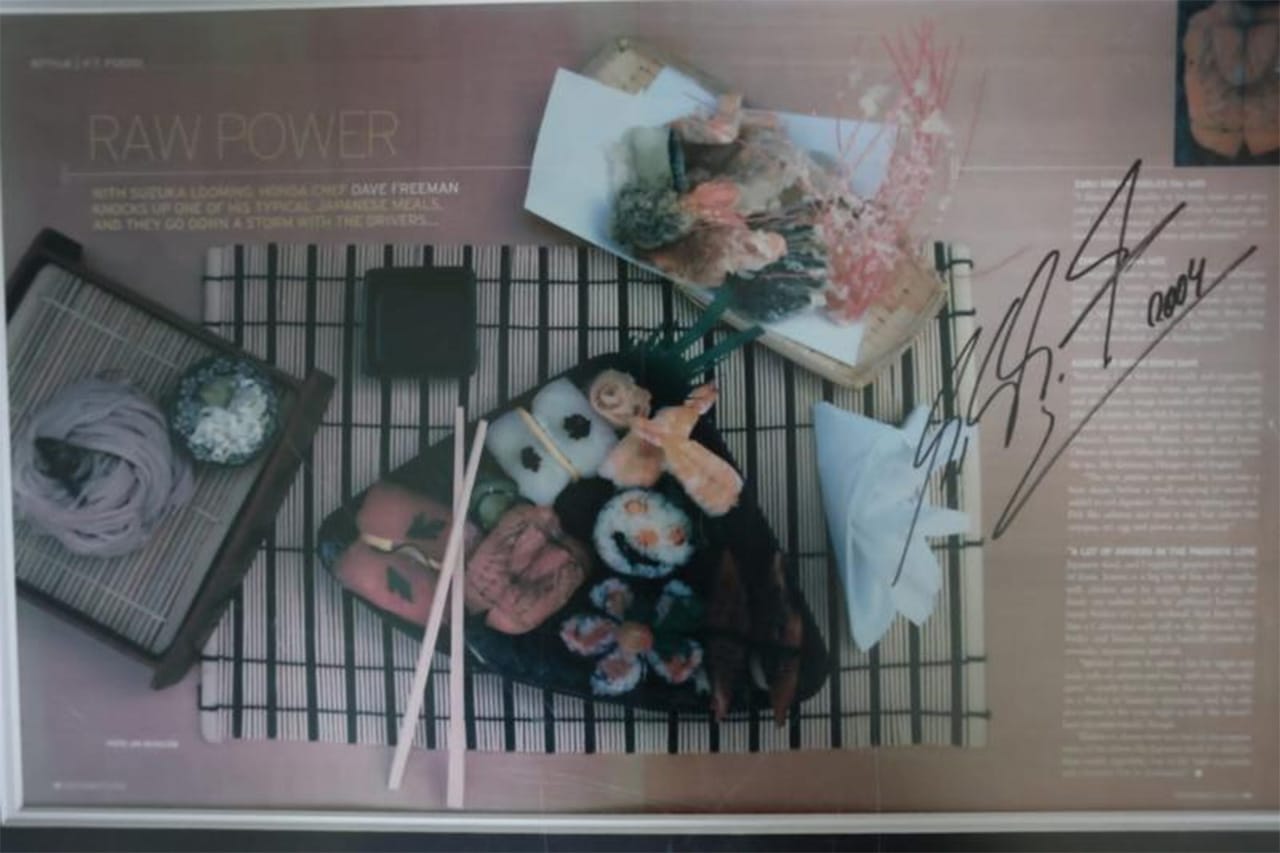 ミハエル・シューマッハに贈られた寿司皿の写真