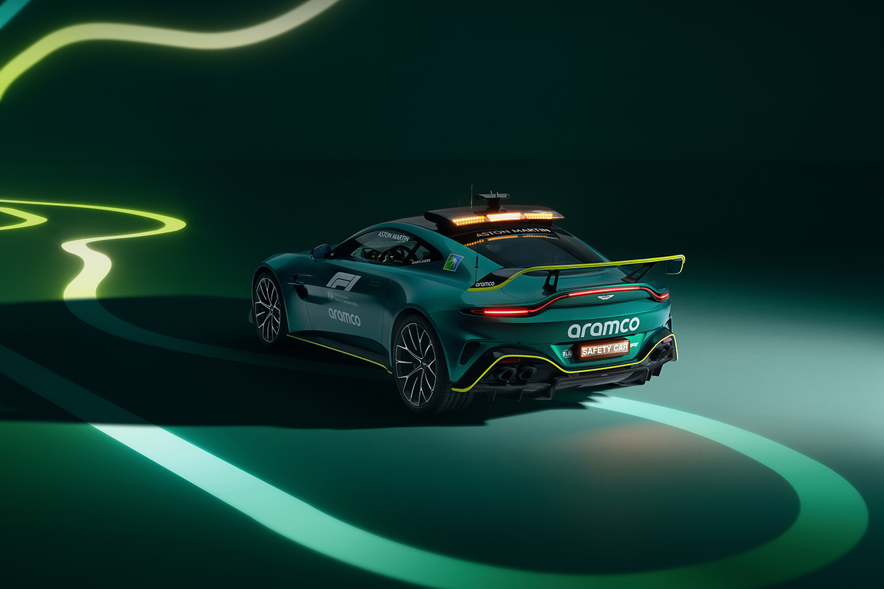 F1 セーフティカー アストンマーティン・ヴァンテージ