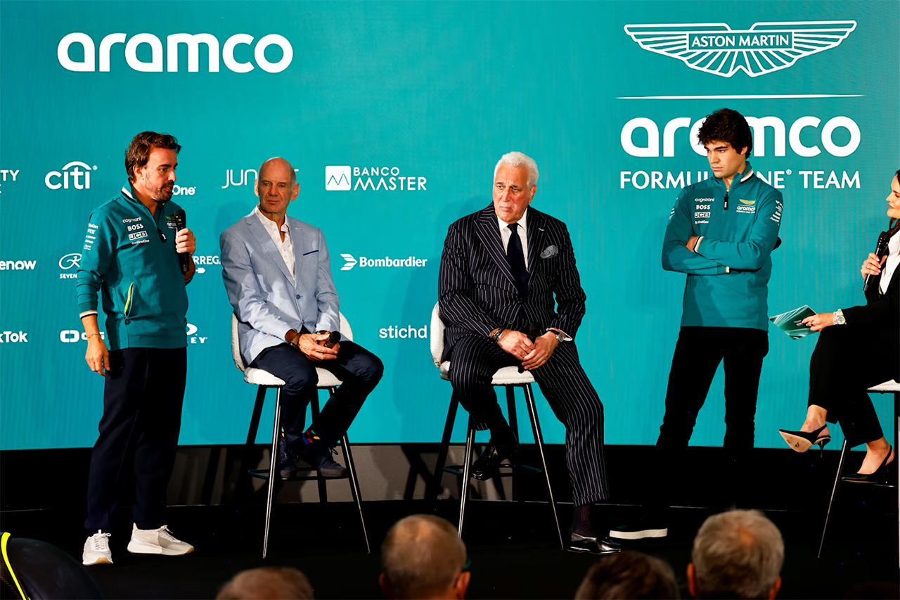 フェルナンド・アロンソ エイドリアン・ニューウェイ アストンマーティン・コグニザント・フォーミュラワンチーム