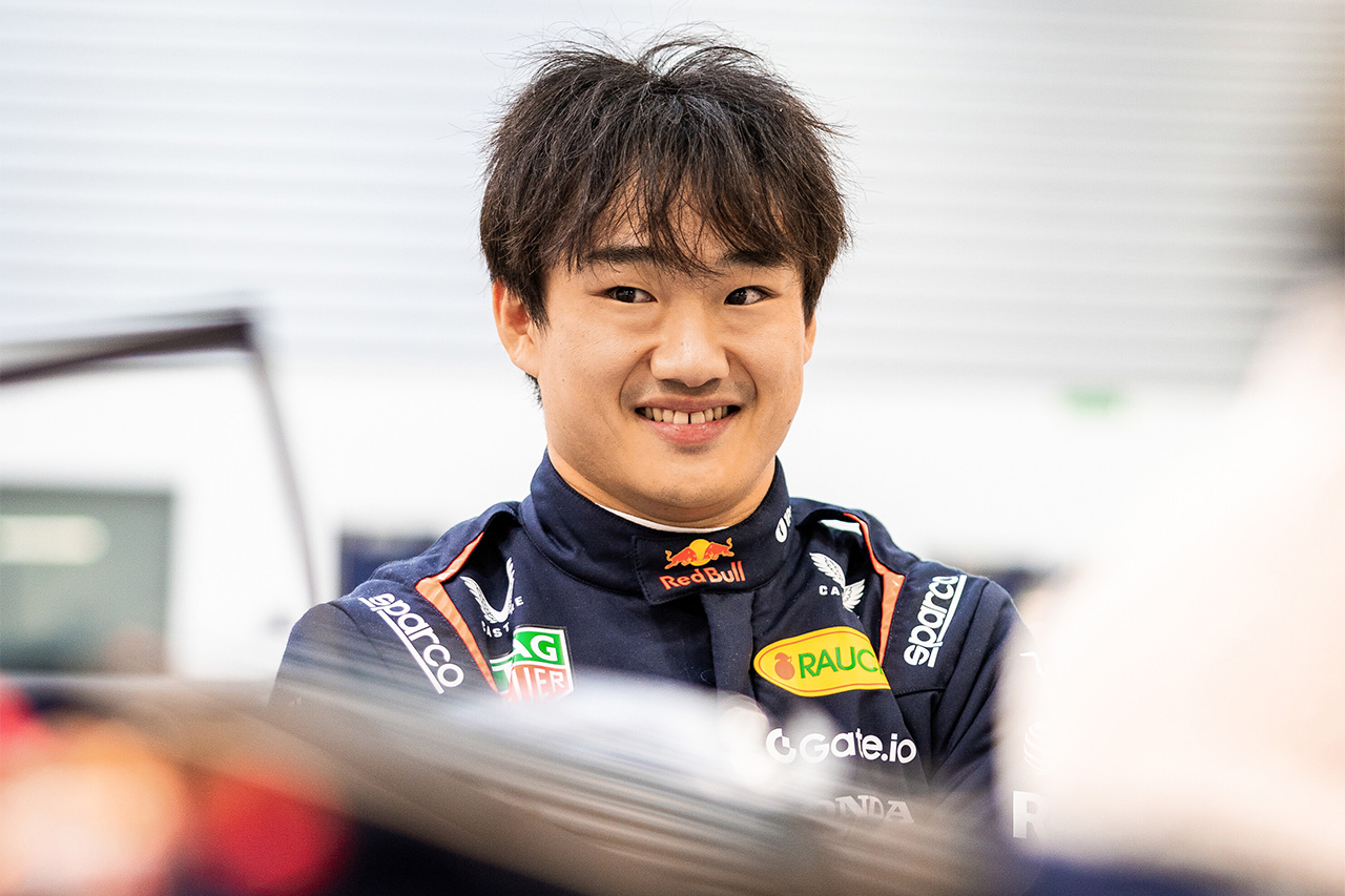 角田裕毅 F1 レッドブル