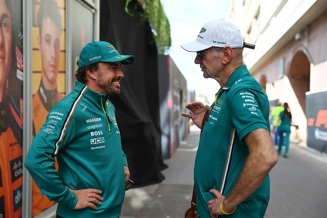フェルナンド・アロンソ エイドリアン・ニューウェイ アストンマーティン・コグニザント・フォーミュラワンチーム