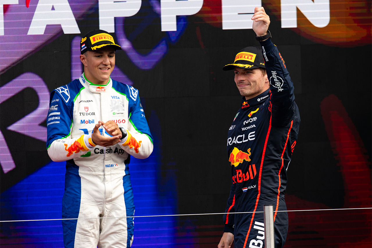 2026年にレッドブル・レーシングでマックス・フェルスタッペンと組むアイザック・ハジャー