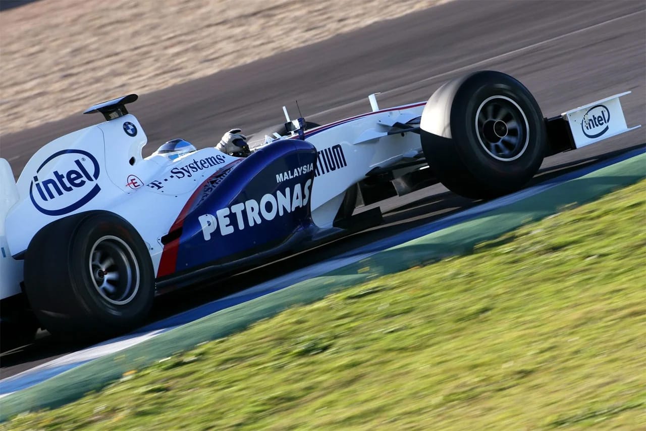 インテルはBMWザウバー以来17年ぶりにF1チームノスポンサーに復帰する