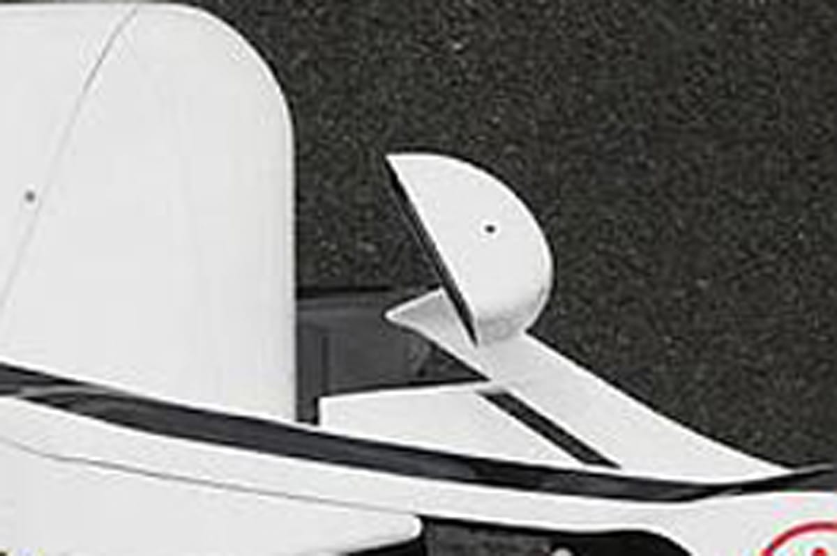 BGP001:整流効果を狙ったサイドミラーの形状