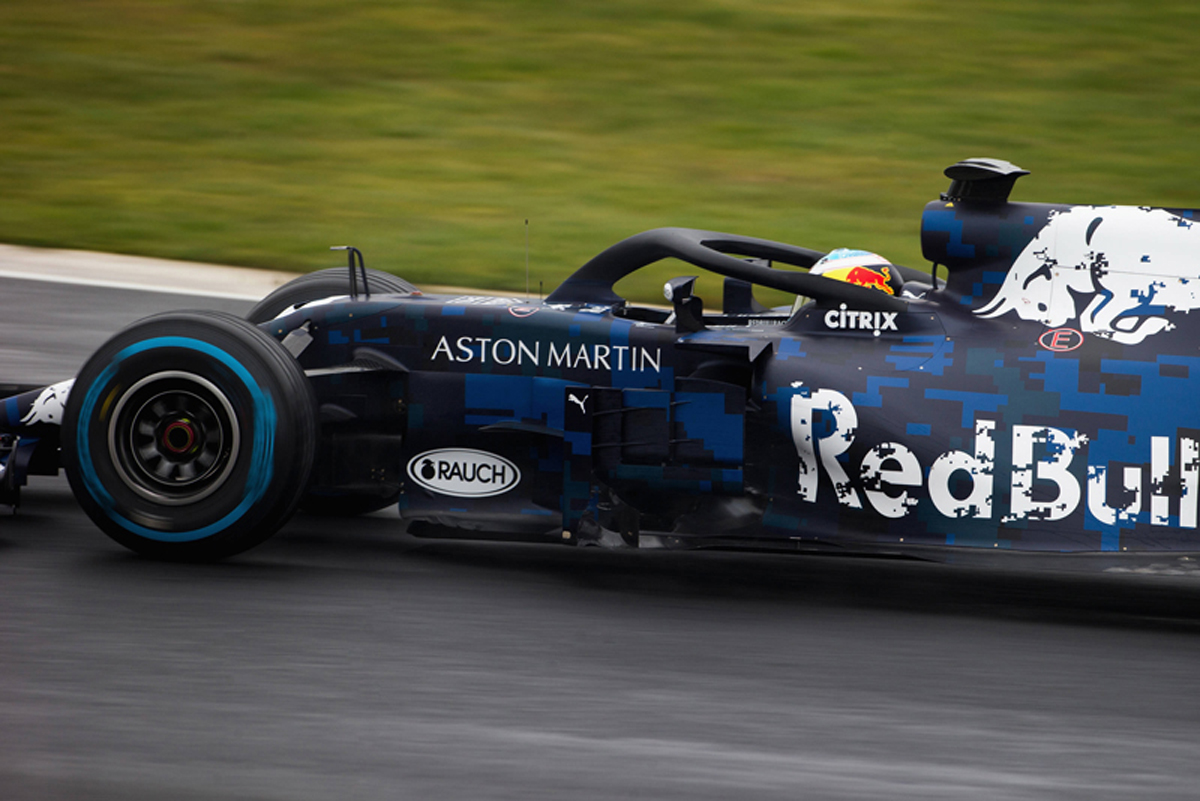 レッドブル RB14 シェイクダウン