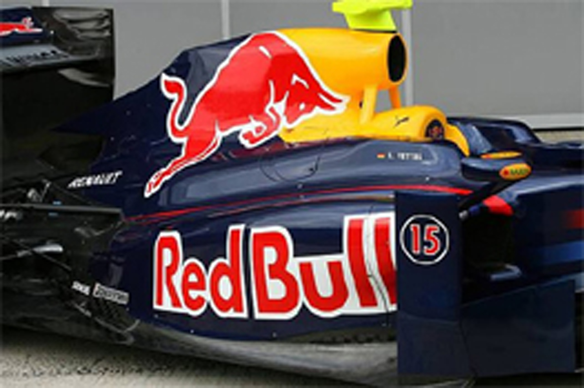 RB5:インダクション下部にはマクラーレン式の支柱を採用