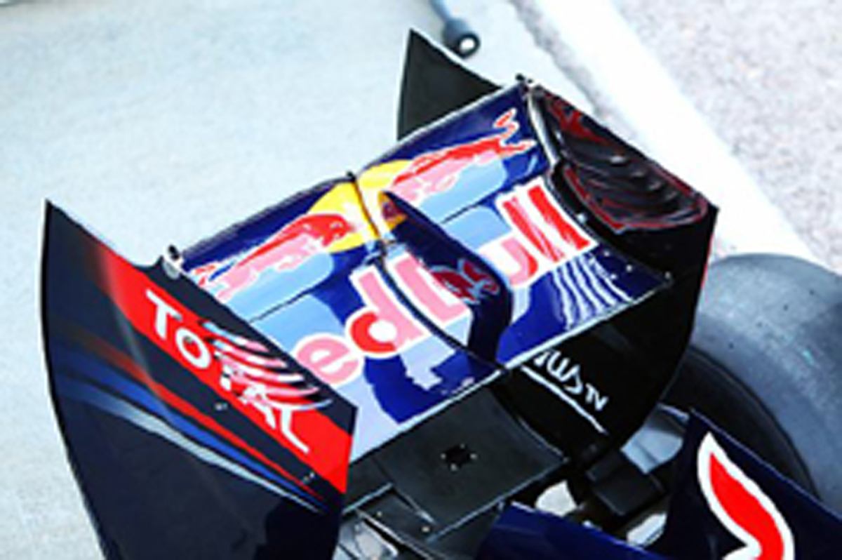 レッドブル RB7 (リアウイング)