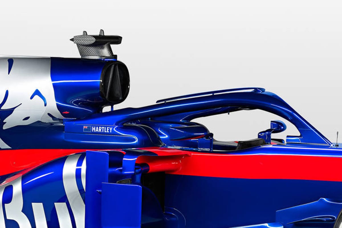 トロロッソ・ホンダ STR13 (Halo)