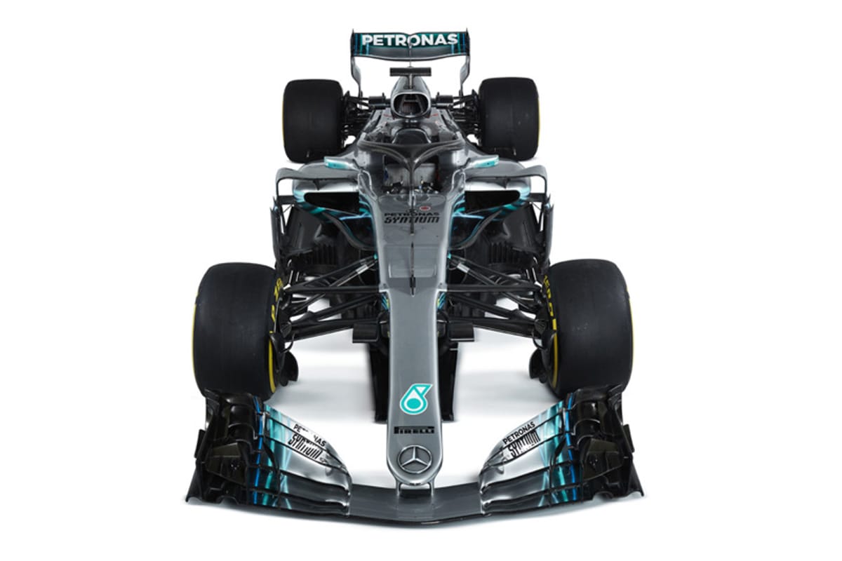 メルセデス W09 (正面)