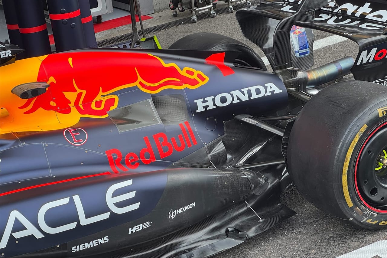 レッドブル・レーシング F1 ベルギーGP エンジンカバー