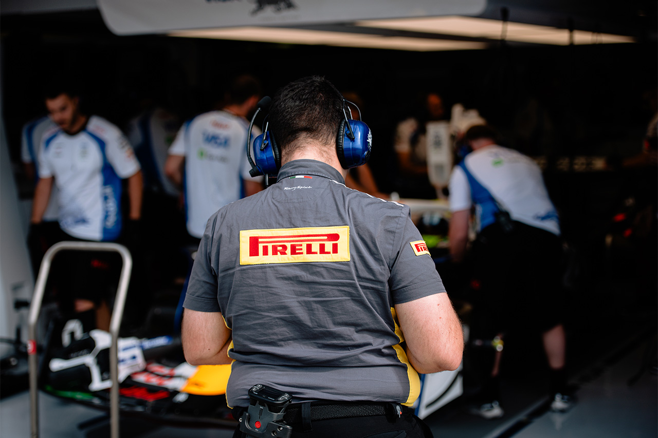 タイヤ F1