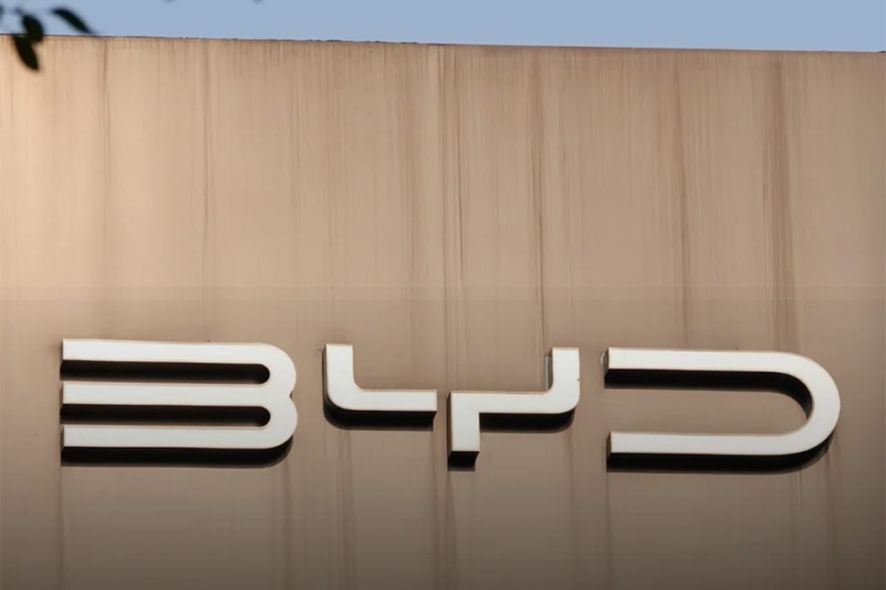BYD F1
