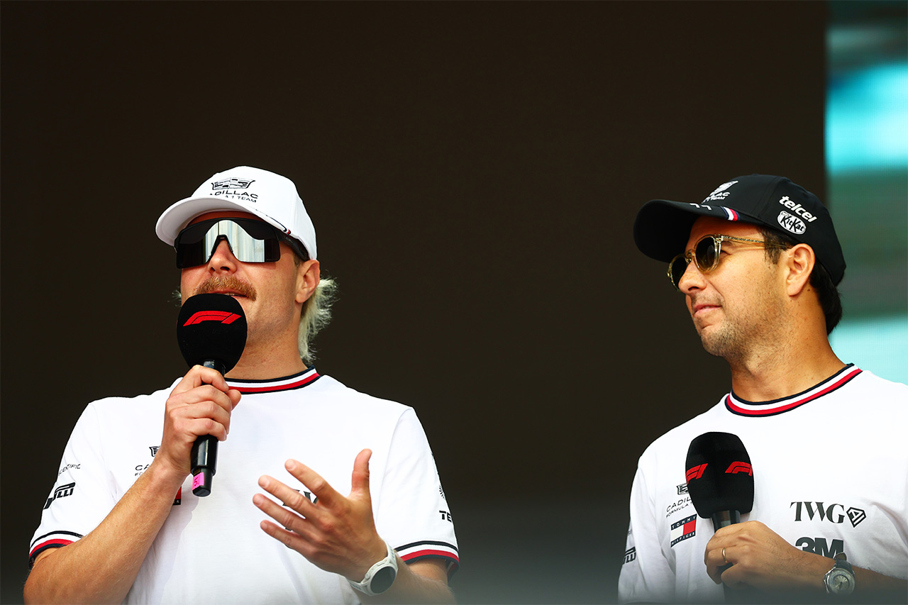 バルテリ・ボッタスとセルジオ・ペレス（キャデラックF1チーム）