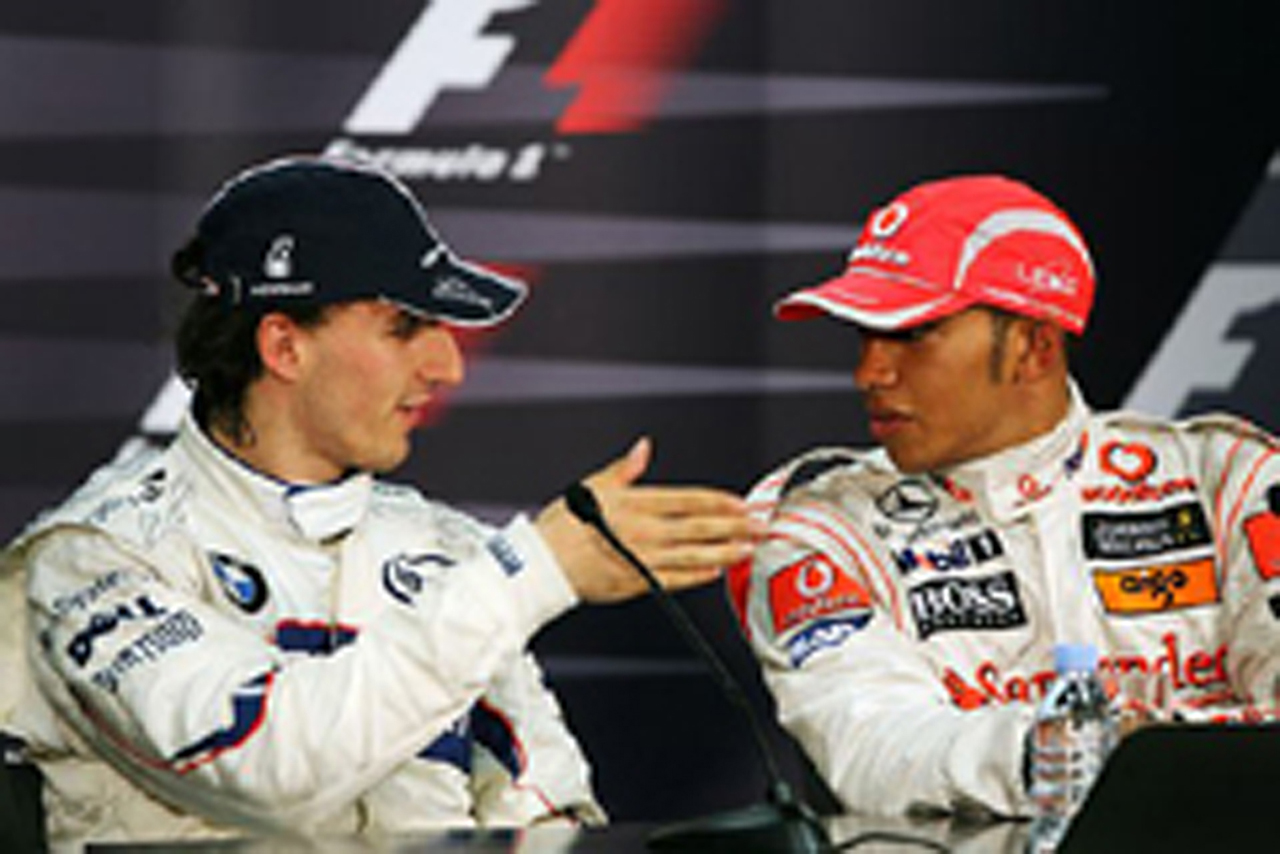 ロバート・クビサ、ハミルトンのドライビングを批判