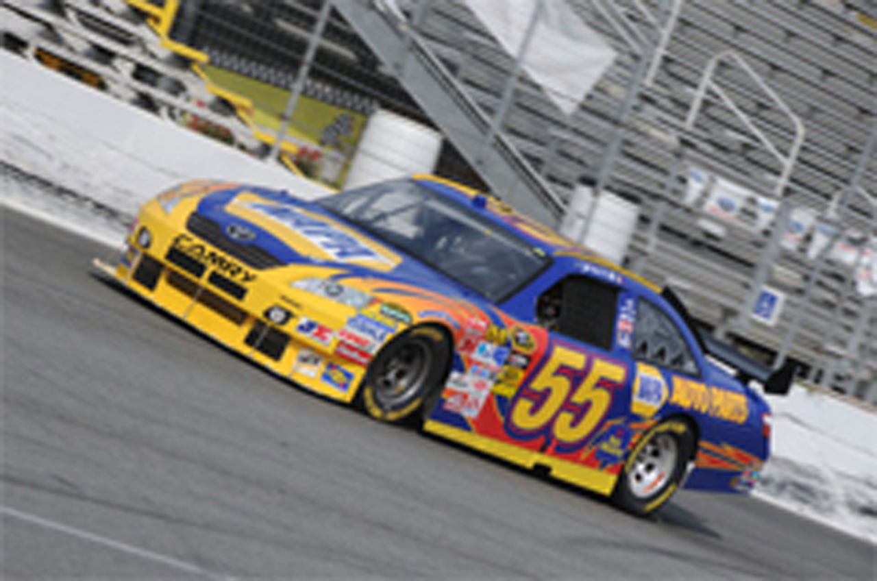 ヤルノ・トゥルーリ、NASCARマシンを初ドライブ