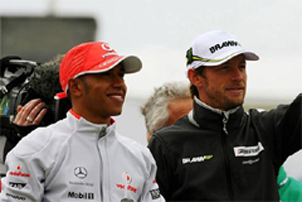ハミルトンとバトン、F1イギリスGP存続の喜びを語る