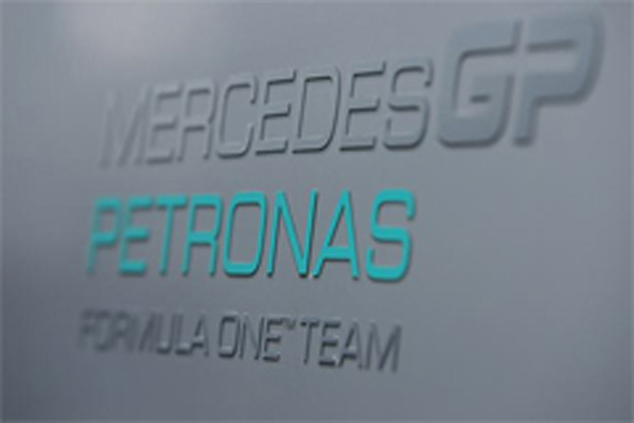 メルセデス・ベンツ、2011年のF1予算10％削減を目指す