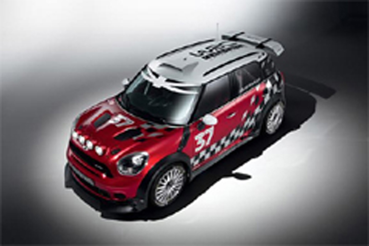 MINI、WRC参戦マシンを公開