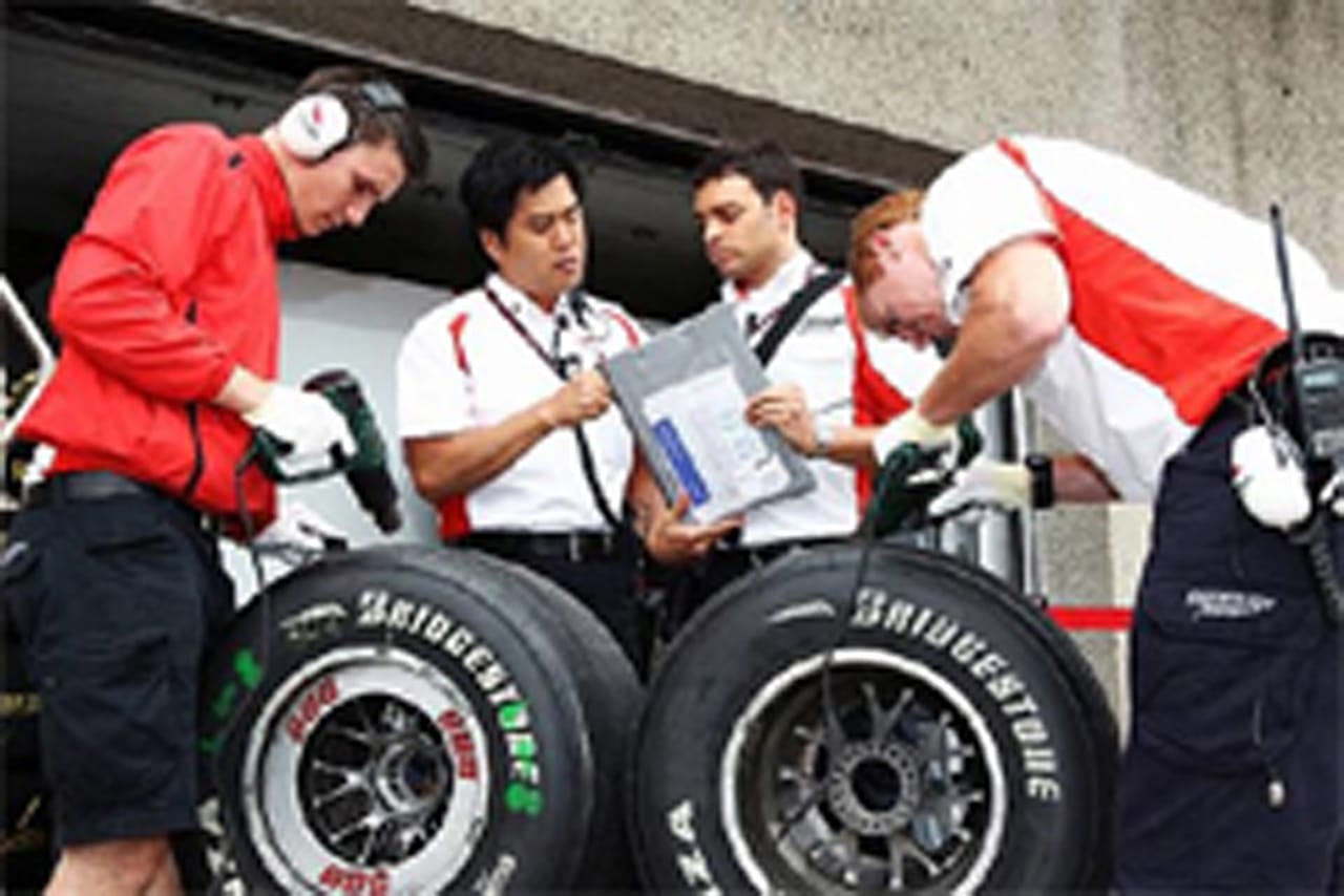 F1合同テスト、空白の1日はF1タイヤのスパイ行為防止策