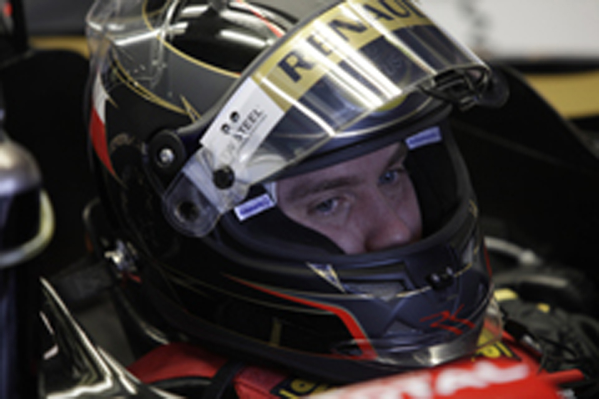ニック・ハイドフェルド、ヘルメットにロバート・クビサへのトリビュート