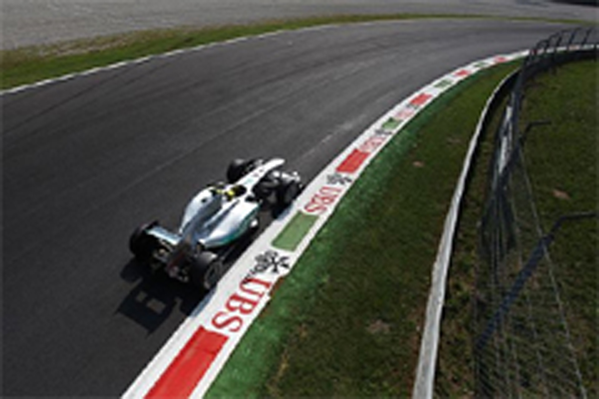 メルセデスGP 「タイトル争いは2013年までは厳しい」