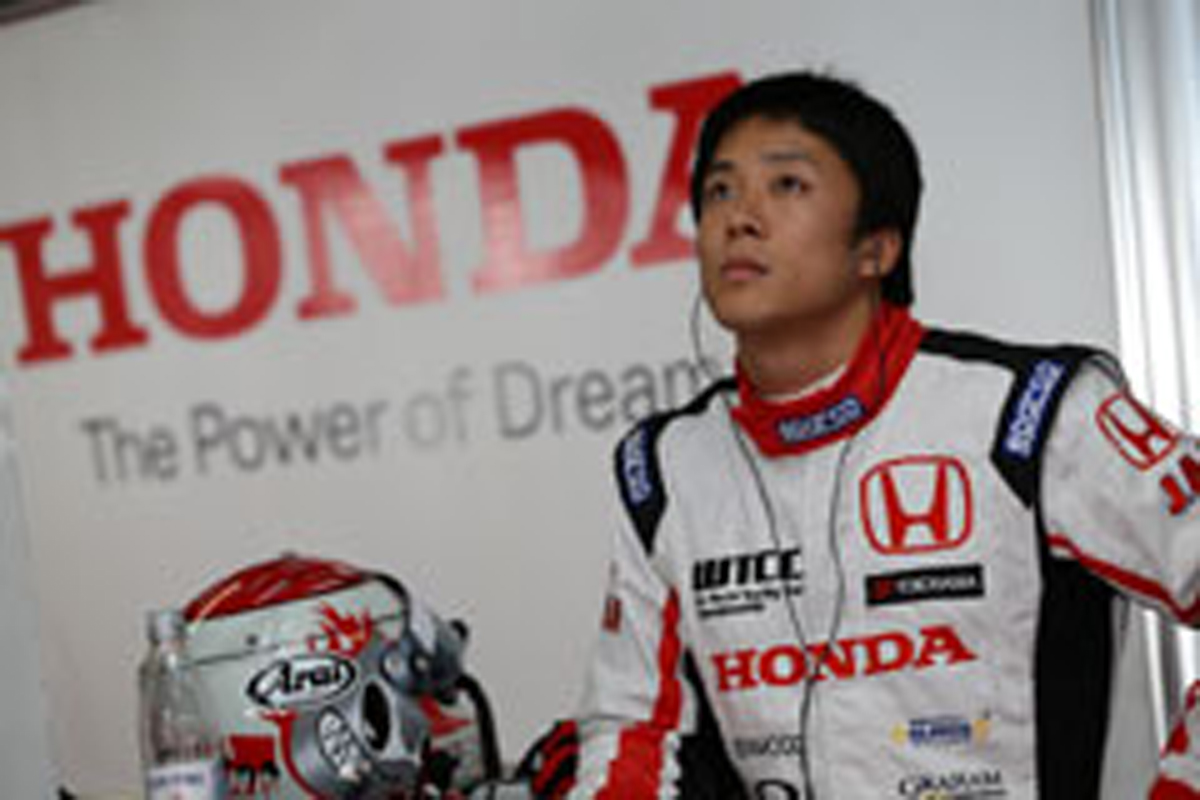 伊沢拓也 「WTCCは格闘技のように激しいレースだった」