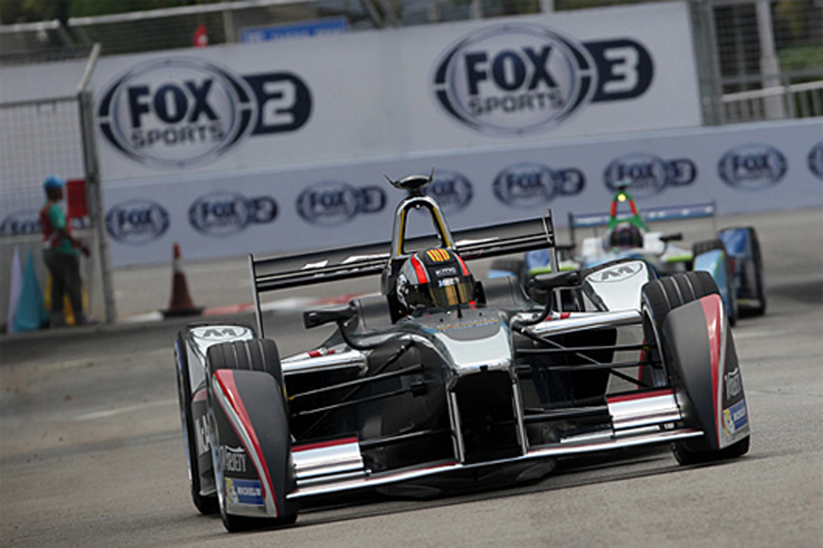 フォーミュラE 第2戦 予選：ニコラス・プロストが最速タイムも降格