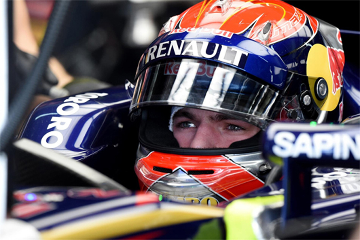 マックス・フェルスタッペン、自動車免許の学科試験に合格