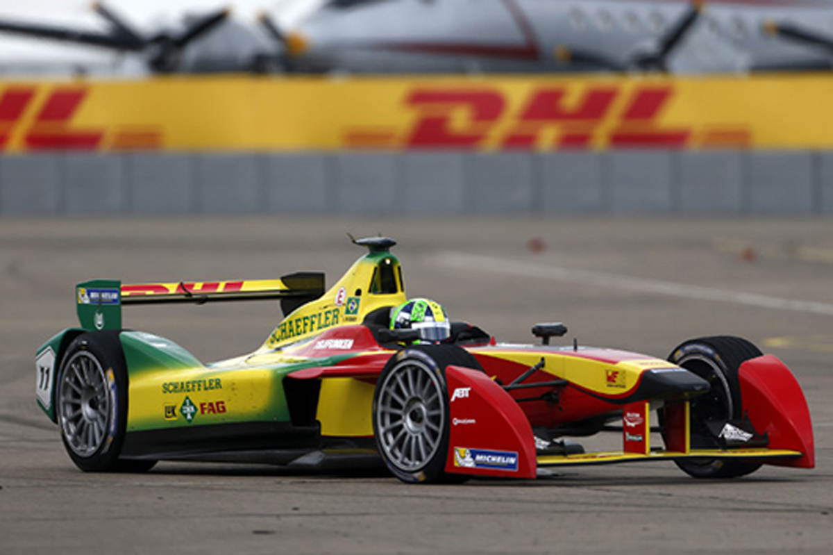 フォーミュラE：優勝のルーカス・ディ・グラッシが車両規定違反で失格