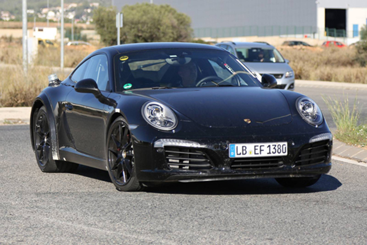 ポルシェ、次期911でハイブリッドモデルを追加？