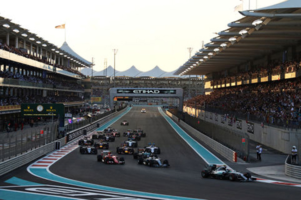 F1アブダビGP 結果：ニコ・ロズベルグが3戦連続ポール・トゥ・ウィン！
