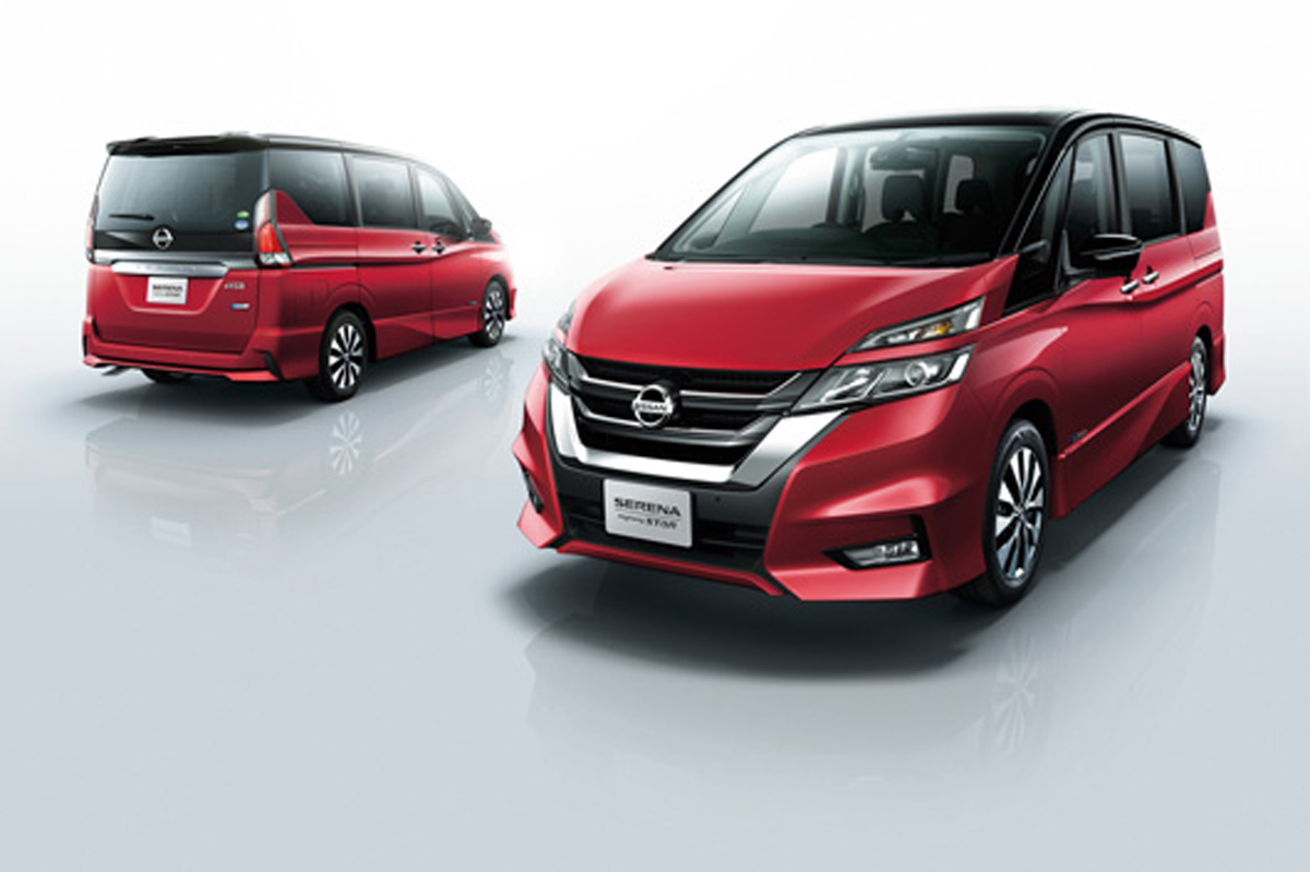 日産、新型セレナを初公開