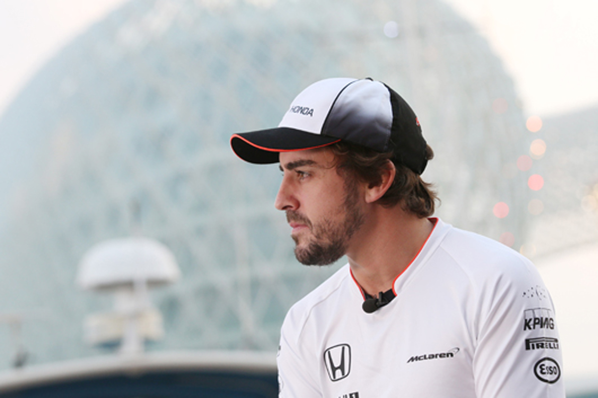 マクラーレン、フェルナンド・アロンソとのル・マン参戦報道を否定