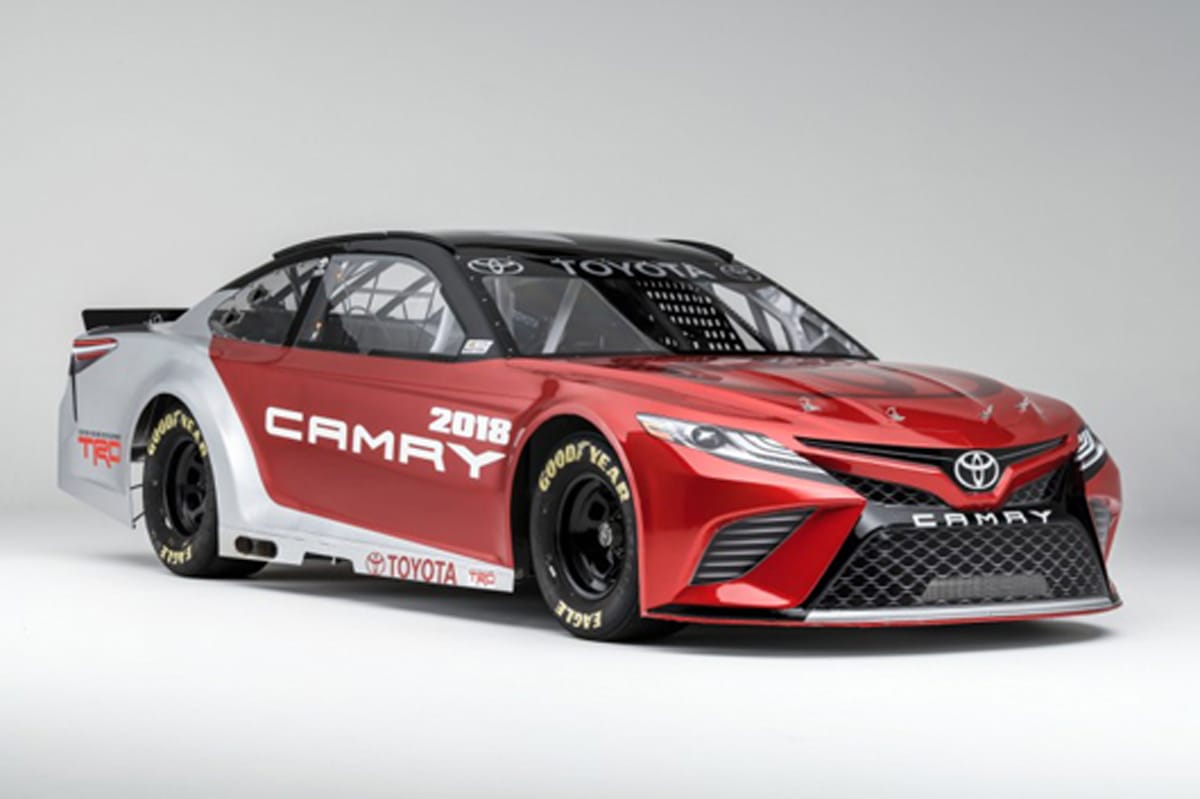 トヨタ、2017年NASCAR参戦車両『カムリ』を発表