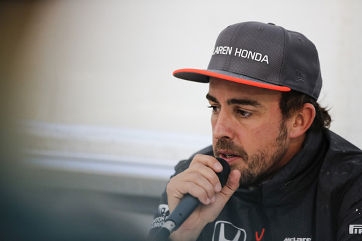 フェルナンド・アロンソ 「2014年のレッドブルを見習うべき」