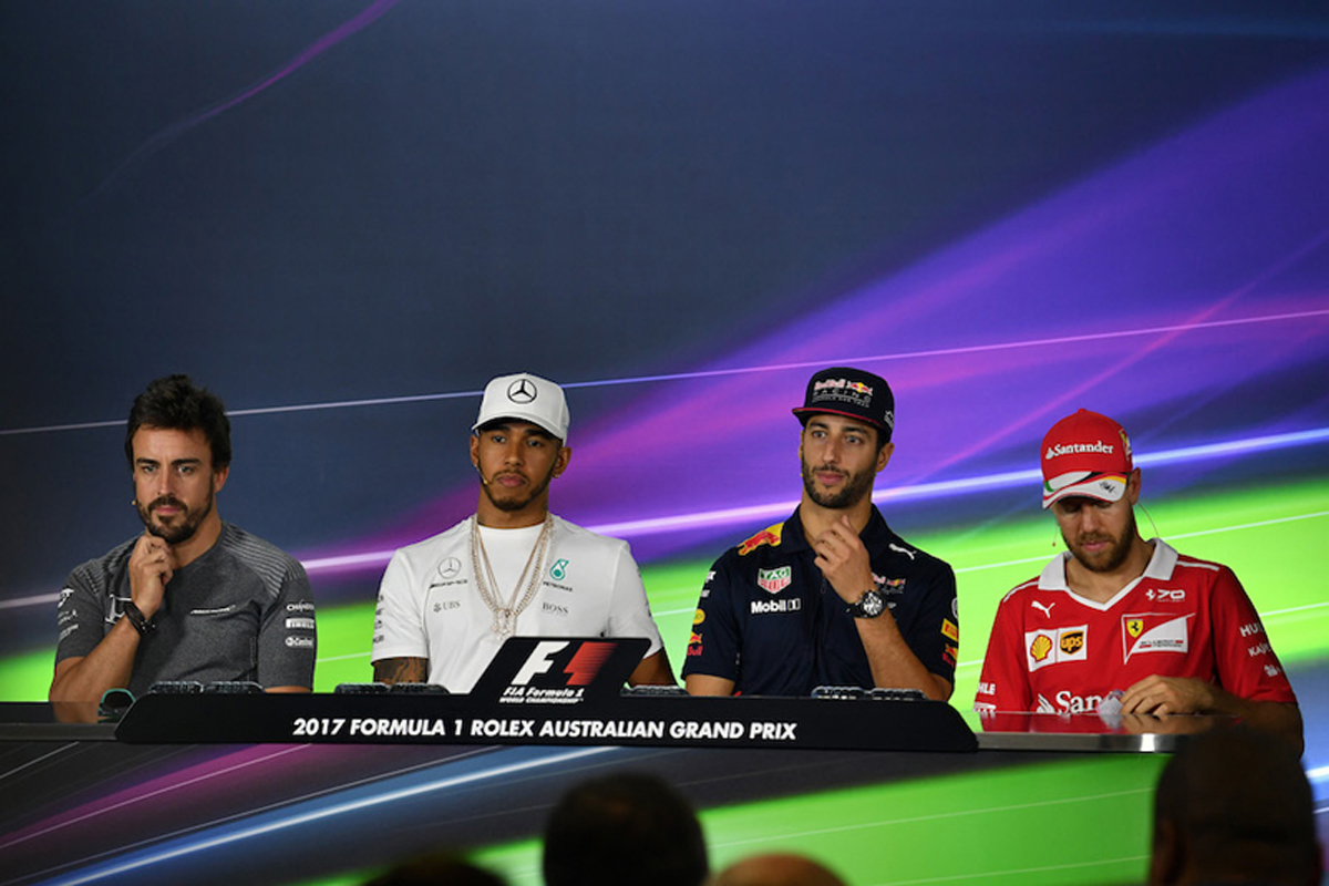 ルイス・ハミルトン 「F1には速いマシンに乗ったアロンソが必要」