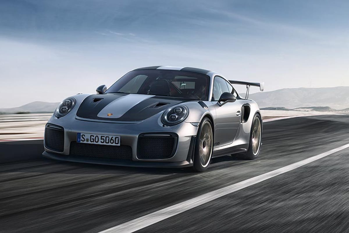 ポルシェ、911史上最もパワフルなモデル「911 GT2 RS」を公開
