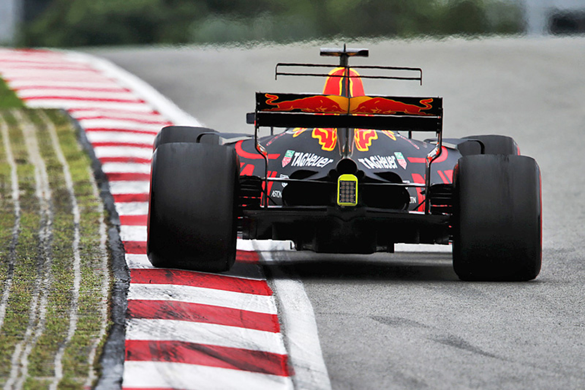 レッドブル、2019年以降のF1エンジンは来春に決定 … ホンダも選択肢