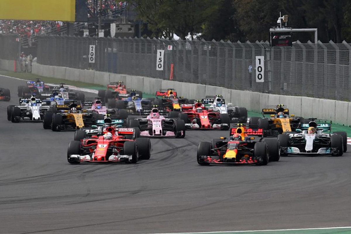 F1メキシコGP 結果：フェルスタッペンが優勝、ハミルトンが王座獲得