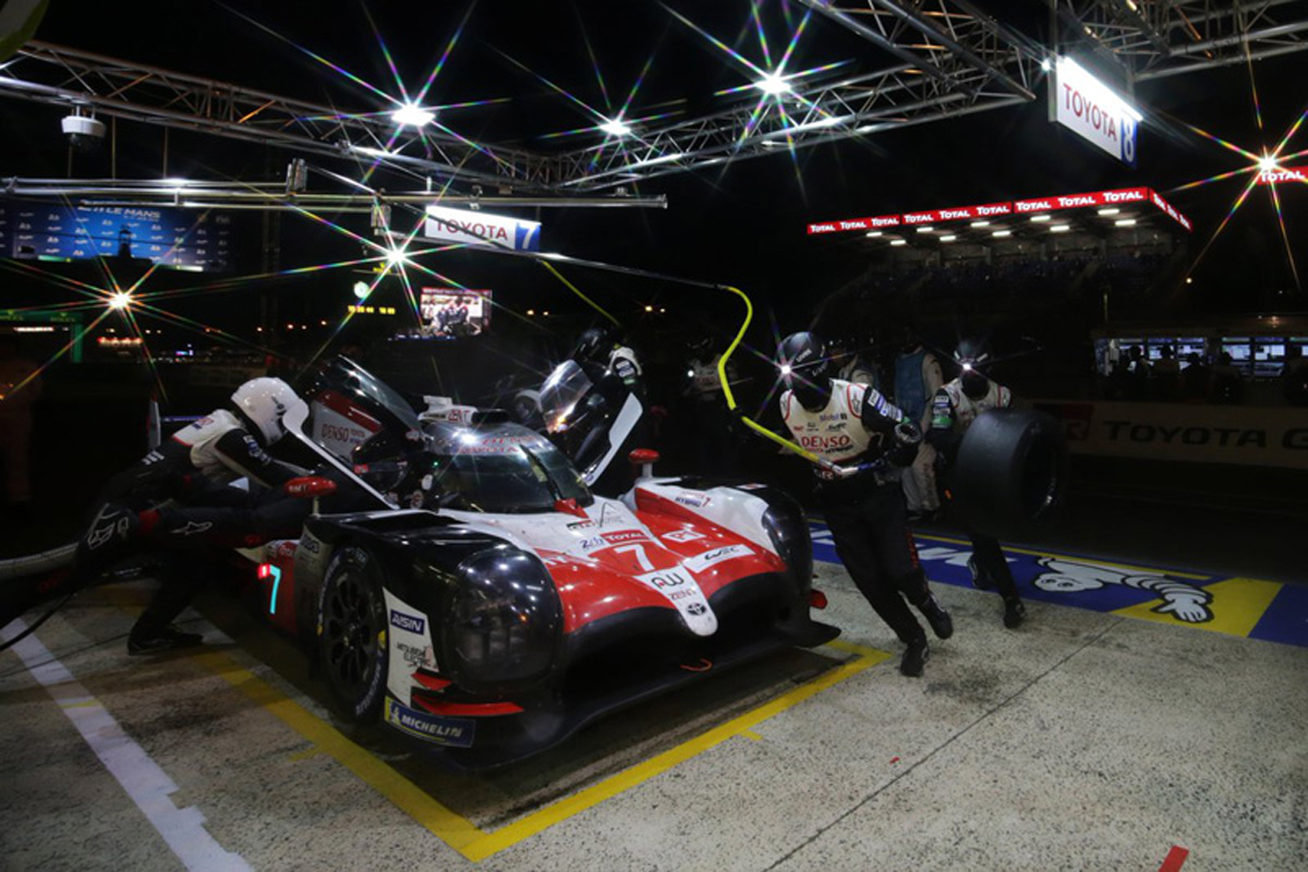 【ル・マン24時間】 7号車を先頭にトヨタが1-2体制キープ / 15時間経過