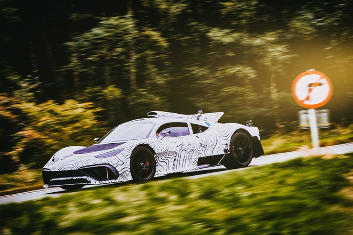 メルセデスAMG、『プロジェクト ワン』のテスト走行画像を公開