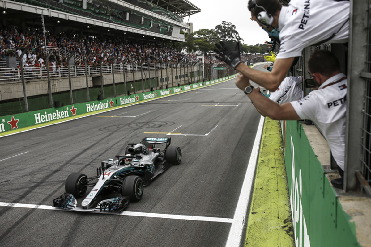 F1 ブラジルGP 決勝 | ピレリ タイヤ戦略解説