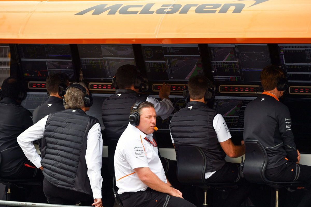 マクラーレンの問題の一因は“F1への集中力の欠如”？