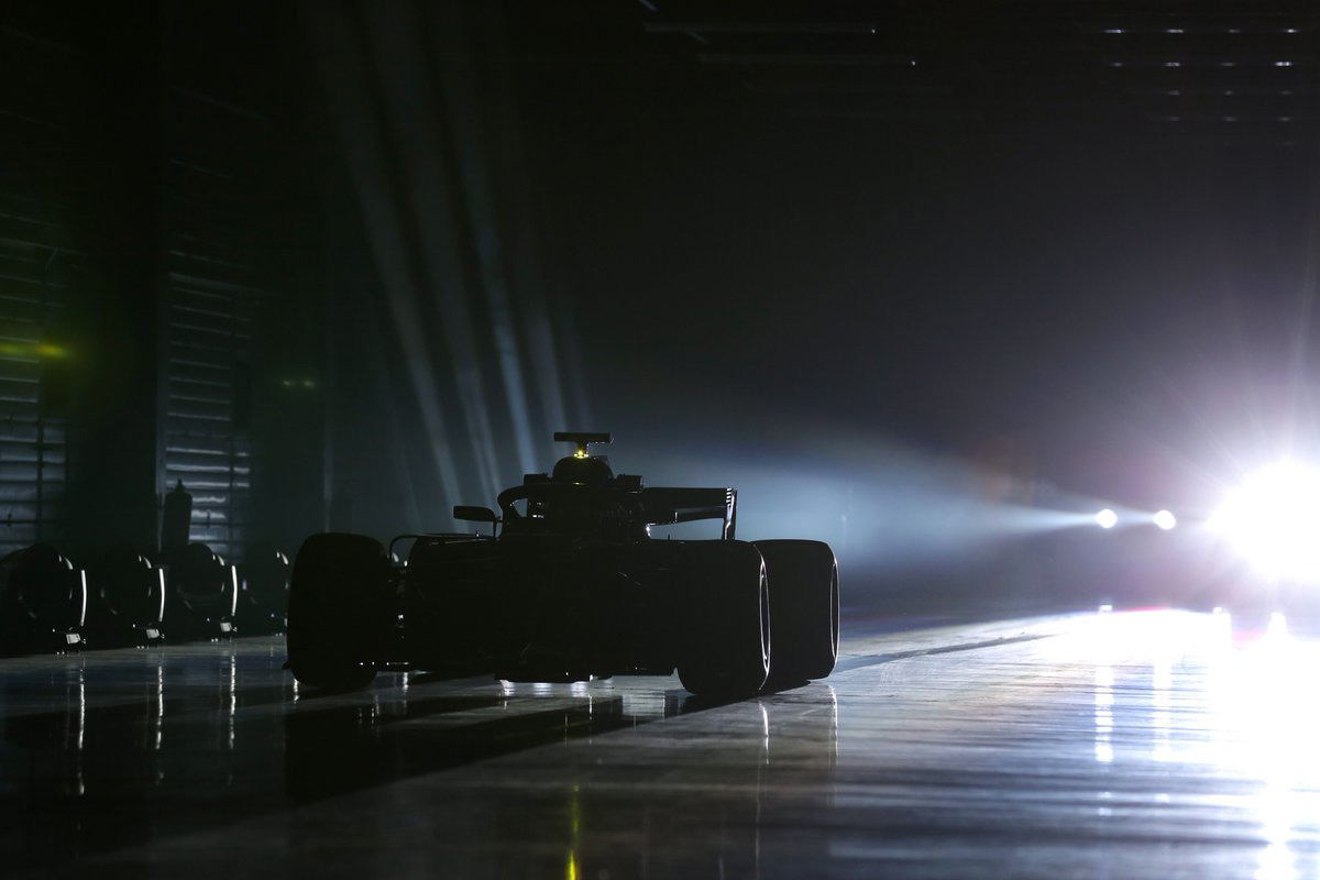 2019年 F1マシン：新車発表スケジュール